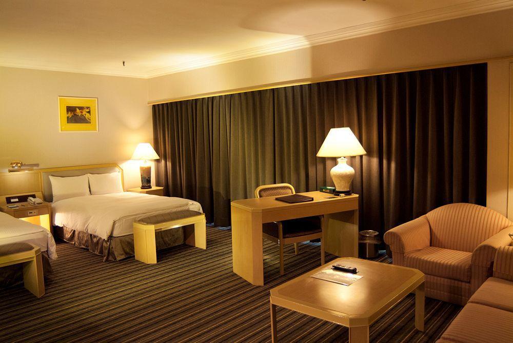 Santos Hotel تايبيه المظهر الخارجي الصورة