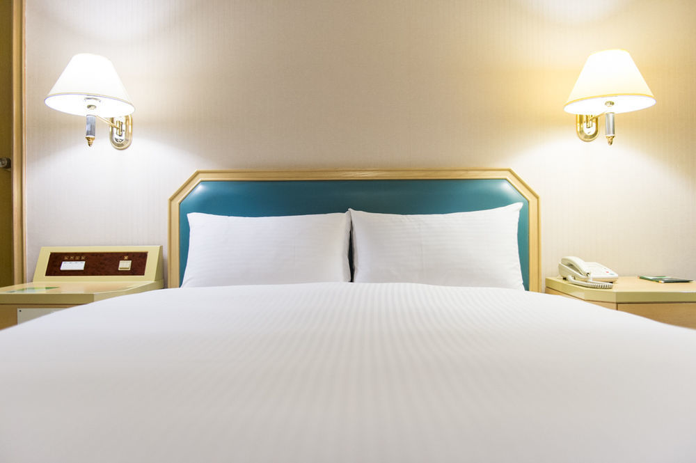 Santos Hotel تايبيه المظهر الخارجي الصورة